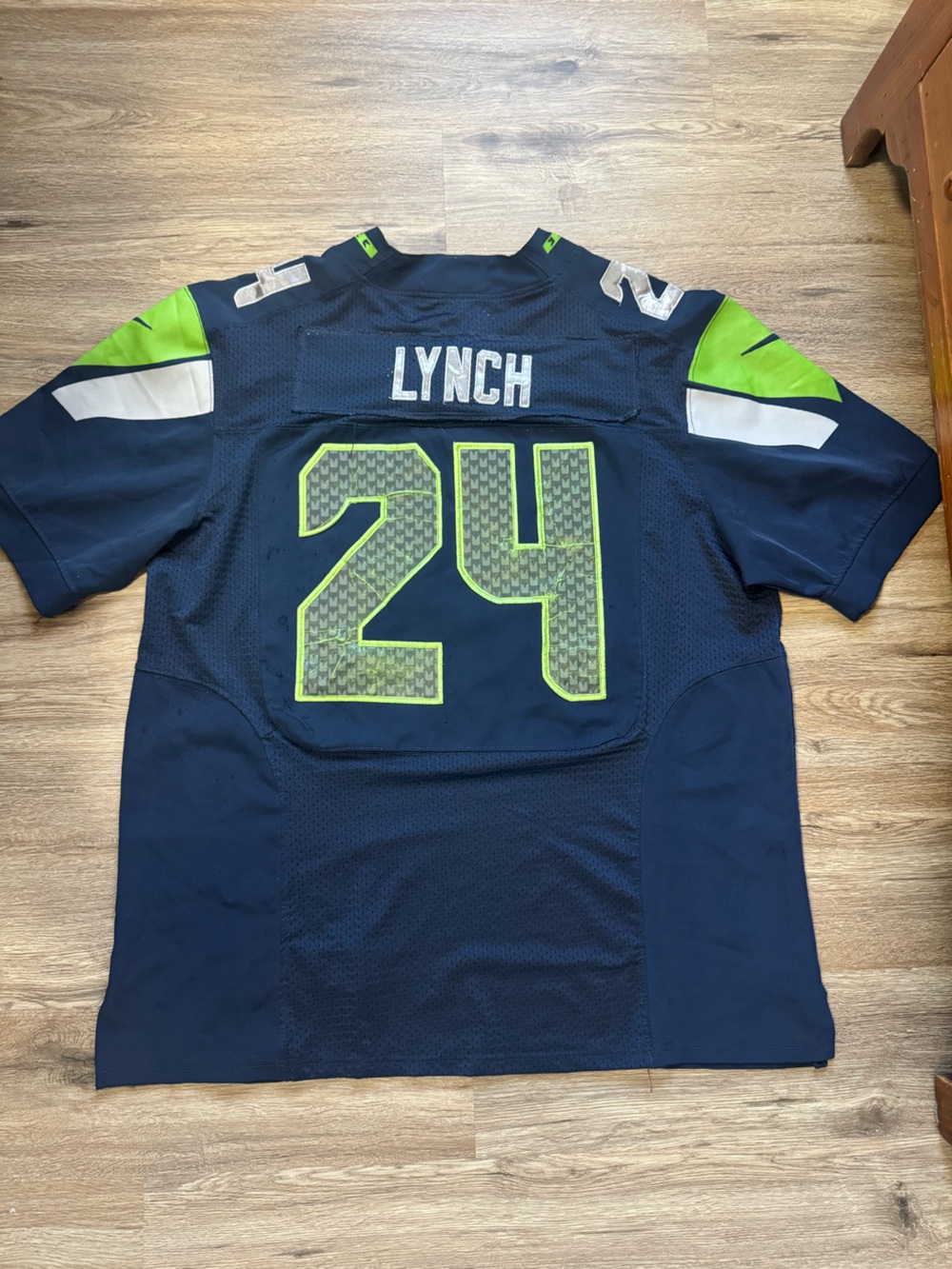 Seattle Seahawks Marshawn Lynch #24 NFL On-Field Jersey,